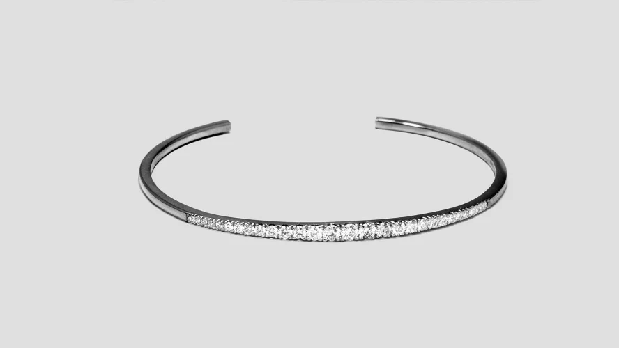 Graduated Diamond Cuff - 18K Gold | VS Clarity - Image 4