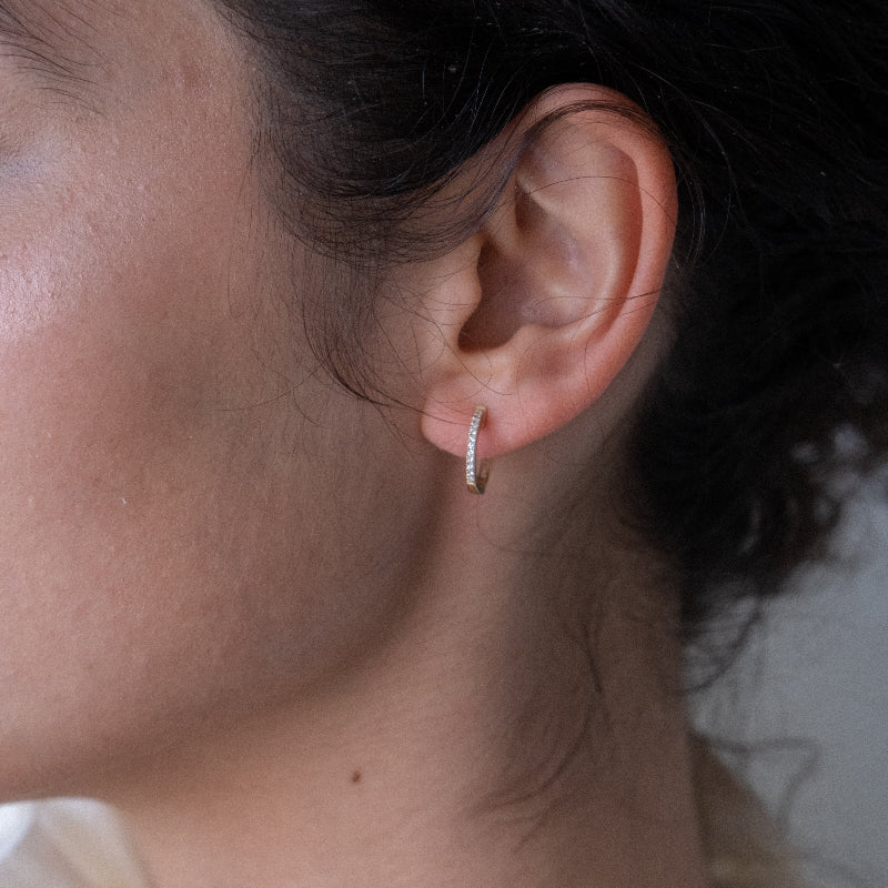 Huggie Earrings - 18K Gold | VS Clarity - Image 11