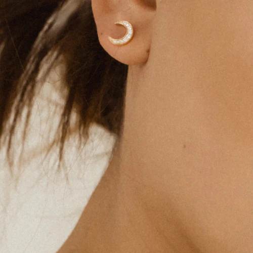 Crescent Moon Studs - 18K Gold | VS Clarity - Image 5